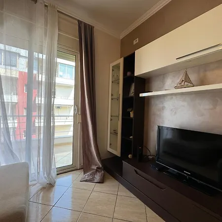 Elegant In Lungomare - N 23 * Vlore