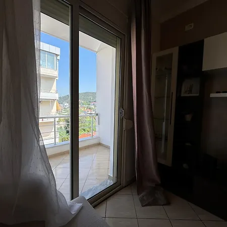 Elegant In Lungomare - N 23 *