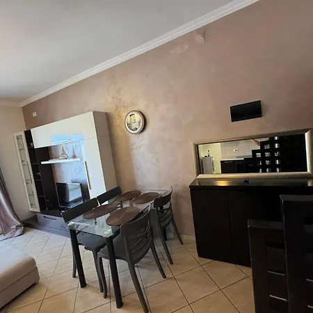 Elegant In Lungomare - N 23 Vlorë